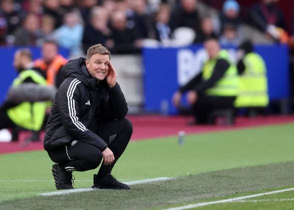 London, England, 2nd November 2025. Eddie Howe manager of Newcastle looks on dejected during the West Ham United vs Newcastle United Premier League match at the London Stadium, London. Picture credit should read: David Klein Sportimage EDITORIAL USE ONLY. No use with unauthorised audio, video, data, fixture lists, club league logos or live services. Online in-match use limited to 120 images, no video emulation. No use in betting, games or single club league player publications. SPI_023_DK_West_Ham_Newcastle SPI-4255-0023