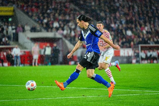 Fußball I Herren I Saison 2025-2026 I Bundesliga I 9. Spieltag I 1. FC Köln - Hamburger SV I 02.11.2025 Rayan Philippe (14, Hamburger SV) Köln Rheinenergiestadion Nordrhein-Westfalen Deutschland Copyright: xLobecax xHenningxRohlfsx