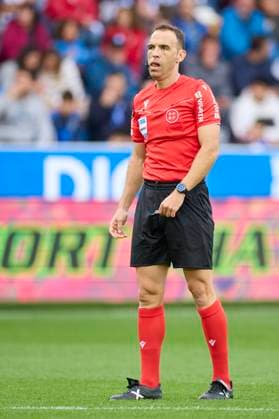 November 2, 2025, Vitoria, Alava, SPAIN: Guillermo Cuadra Fernandez looks on during the LaLiga EA Sports match between Deportivo Alaves and RCD Espanyol at Mendizorrotza on November 2, 2025, in Vitoria, Spain. Vitoria SPAIN - ZUMAa181 20251102_zaa_a181_068 Copyright: xRicardoxLarreinax