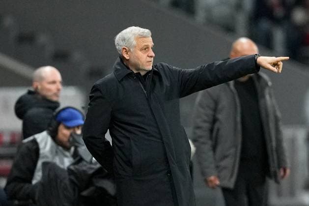 Lille OSC v Angers SCO - Ligue 1 McDonald s 2025 2026 Bruno GENESIO (Entraineur Lille LOSC) during the Ligue 1 McDonald s match between Lille OSC and Angers SCO at Stade Pierre Mauroy on November 2, 2025 in Lille, France. Lille France  Copyright: xFEPx 776348188