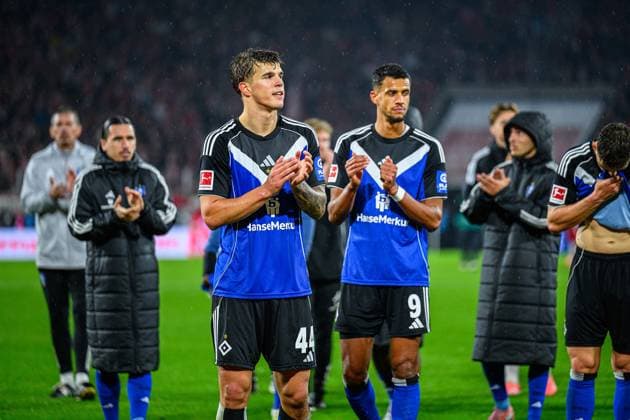 Fußball I Herren I Saison 2025-2026 I Bundesliga I 9. Spieltag I 1. FC Köln - Hamburger SV I 02.11.2025 Luka Vuskovic (44, Hamburger SV), Robert Glatzel (9, Hamburger SV) Köln Rheinenergiestadion Nordrhein-Westfalen Deutschland Copyright: xLobecax xHenningxRohlfsx