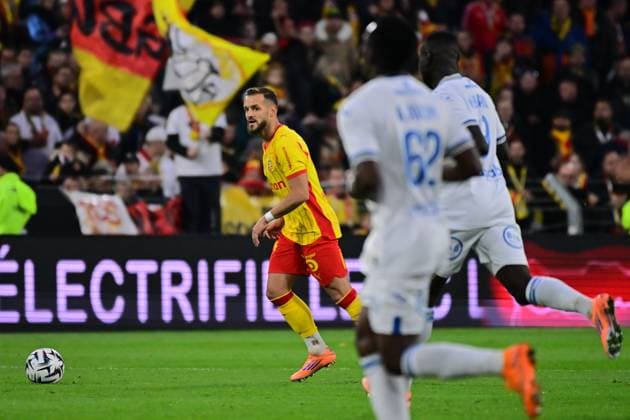 FOOTBALL : Lens vs Lorient - Ligue 1 - 02 11 2025 Jonathan GRADIT ( 24 - Lens ) during the Ligue 1 match between RC Lens and FC Lorient at Stade Felix Bollaert on November 02, 2025 in Lens, France. ( Photo by federico pestellini psnewz ) - LensFrance  Copyright: xFedericoxPestellinix