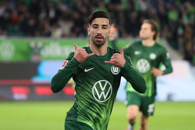 VfL vs. Hoffebheim, 1. BL Wolfsburg, 02.11.2025, FUßBALL - VfL Wolfsburg vs. TSG 1899 Hoffenheim, 1. BL, Saison 2025 26. Mohammed Amoura (VfL Wolfsburg) jubelt nach seinem Tor zum 1:0 Wolfsburg