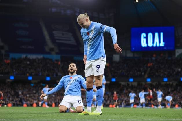 Football - Premier League - Manchester City v Bournemouth 2nd November 2025 - Premier League - Manchester City v Bournemouth - Erling Haaland of Manchester City celebrates with a robot pose alongside Rayan Cherki of Manchester City after scoring their 1st goal - Photo: Simon Stacpoole Offside. Manchester UK Copyright: xSimonxStacpoolexOffside