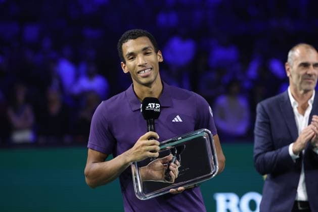 ROLEX PARIS MASTERS TENNIS 2025 Thierry Larret MAXPPP - Nanterre (92) 02 11 2025 Thierry Larret Maxppp. Tennis. Rolex Paris Masters. Paris La Defense, Nanterre (92). Du 25 octobre au 2 novembre 2025. Dimanche 2 novembre 2025. Finale : Felix AUGER-ALIASSIME (CAN) vs Jannik SINNER (ITA) Nanterre (92) PARIS LA DEFENSE ARENA ILE DE FRANCE FRANCE  Copyright: xMAXPPPxThierryxLarretx TLR202511021119 TLR202511021119