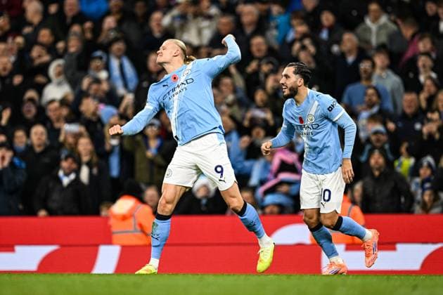 2nd November 2025; Etihad Stadium, Manchester, Lancashire, England; Premier League Football, Manchester City versus AFC Bournemouth; Erling Haaland of Manchester City celebrates with Rayan Cherki after scoring in the 32 minute past Dorde Petrovic of AFC Bournemouth for 2-1  GodfreyxPitt