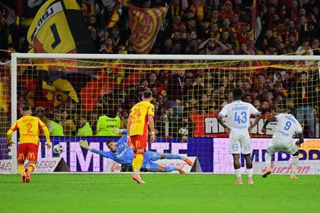 FOOTBALL : Lens vs Lorient - Ligue 1 - 02 11 2025 Robin Risser ( 40 - Lens ) stops a penalty during the Ligue 1 match between RC Lens and FC Lorient at Stade Felix Bollaert on November 02, 2025 in Lens, France. ( Photo by federico pestellini psnewz ) - LensFrance  Copyright: xFedericoxPestellinix