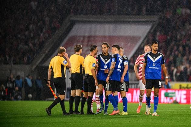 COLOGNE, GERMANY - 2 NOVEMBER, 2025: - The football match of Bundesliga 1.FC Koeln vs Hamburger SV at Rhein Energie Stadion.  Copyright: xVITALIIxKLIUIEVx