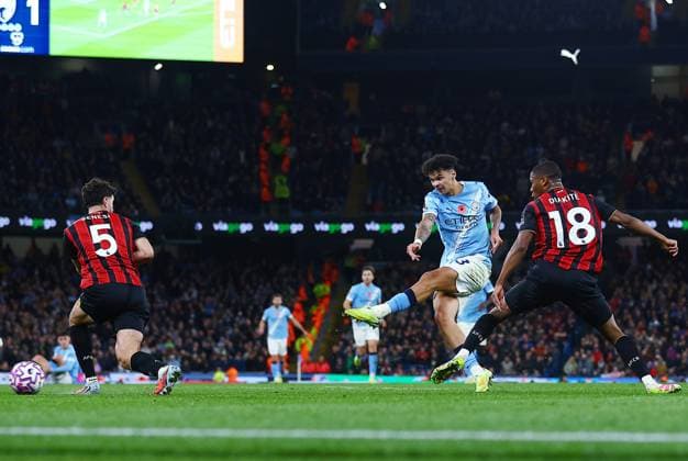 Nico O Reilly of Manchester City scores a goal to make it 3-1 Manchester City v AFC Bournemouth, Premier League, Football, Etihad Stadium, Manchester, UK - 02 Nov 2025Manchester Etihad Stadium United Kingdom EDITORIAL USE ONLY No use with unauthorised audio, video, data, fixture lists, club league logos or live services. Online in-match use limited to 120 images, no video emulation. No use in betting, games or single club league player publications. Copyright: xMattxWest Shutterstockx 15641506ai