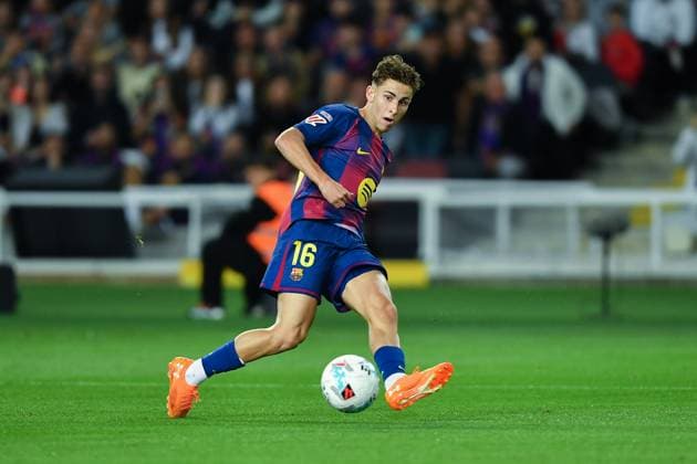 FC Barcelona, Barca v ELCHE CF. OLIMPIC STADIUM LLUIS COMPANYS. MONTJUIC,BARCELONA. November 2,2025 FC BARCELONA vs ELCHE CF November 2 ,2025 Fermin Lopez (16) of FC Barcelona during the match between FC Barcelona and Elche CF corresponding to the ninth day of La Liga EA Sports at at Olimpic Stadium Lluis Companys of MontjuÃ¯c in Barcelona, Spain. Barcelona ESP Copyright: xS.xRosx