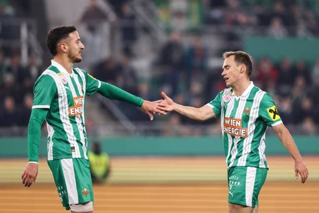 SOCCER - BL, Rapid vs Sturm VIENNA,AUSTRIA,02.NOV.25 - SOCCER - ADMIRAL Bundesliga, SK Rapid Wien vs SK Sturm Graz. Image shows Ercan Kara and Nikolaus Wurmbrand (Rapid).  GEPAxpictures xArminxRauthner