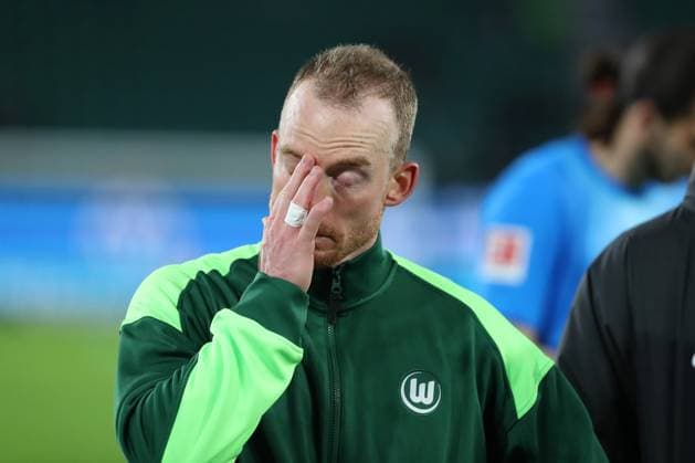 VfL vs. Hoffebheim, 1. BL Wolfsburg, 02.11.2025, FUßBALL - VfL Wolfsburg vs. TSG 1899 Hoffenheim, 1. BL, Saison 2025 26. Spielende, Maximilian Arnold (VfL Wolfsburg) Wolfsburg