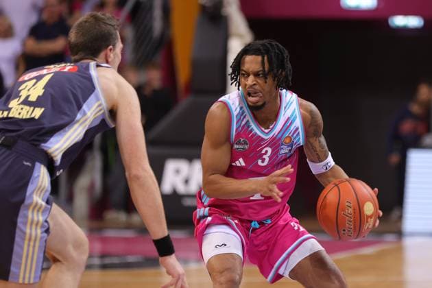 Zach Cooks (Bonn), Telekom Baskets Bonn vs Alba Berlin, easyCredit BBL, 6. Spieltag, Bonn, 02.11.2025.