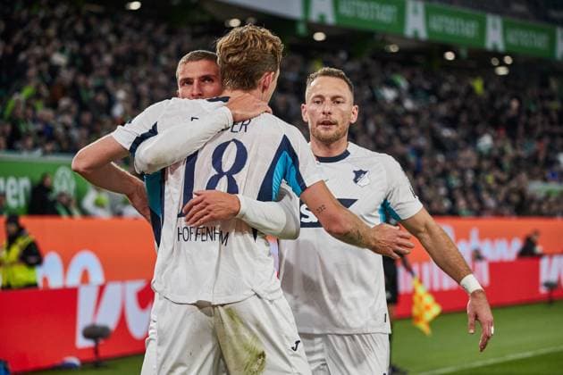 Wouter Burger (TSG 1899 Hoffenheim 18) Grischa Proemel (TSG 1899 Hoffenheim 6) Vladimir Coufal (TSG 1899 Hoffenheim 34) Torjubel VfL Wolfsburg vs. TSG 1899 Hoffenheim, Fussball, 1 Bundesliga, 9. Spieltag, Saison 2025 2026, 02.11.2025 VfL Wolfsburg vs. TSG 1899 Hoffenheim, Fussball, 1 Bundesliga, 9. Spieltag, Saison 2025 2026, 02.11.2025 Wolfsburg Copyright: xEibner-Pressefoto Jan-FredericxHx EP_JHG