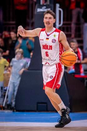 Barmer 2. Basketball Bundesliga ProA: RheinStars Koeln vs. Kirchheim, 02.11.25 Jasper Günther (RheinStars Köln, 6, PG); Köln, 02.11.25 - Barmer 2. Basketball Bundesliga ProA: RheinStars Koeln vs. Kirchheim in der Motor World in Köln. Copyright: xBEAUTIFULxSPORTS AxelxKohringx