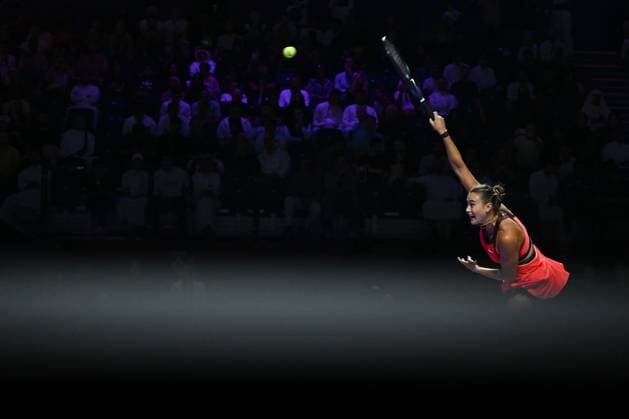 WTA, Tennis Damen Finals 2025 in Riyadh - Day Two RIYADH, SAUDI ARABIA - NOVEMBER 02: Aryna Sabalenka plays against Jasmine Paolini of Italy during their match on Day 2 of the 2025 WTA Finals, part of the Hologic WTA Tour, at King Saud University Indoor Arena in Riyadh, Saudi Arabia, on November 2, 2025. Artur Widak Anadolu Riyadh Saudi Arabia. Editorial use only. Please get in touch for any other usage.  Copyright: x2025xAnadoluxArturxWidakx