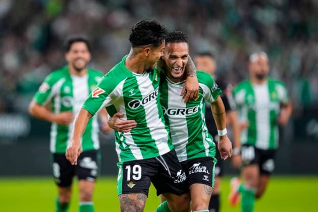 November 2, 2025, Sevilla, Sevilla, SPAIN: Antony Dos Santos of Real Betis celebrates a goal during the Spanish league, LaLiga EA Sports, football match played between Real Betis and RCD Mallorca at La Cartuja stadium on November 2, 2025, in Sevilla, Spain. Sevilla SPAIN - ZUMAa181 20251102_zaa_a181_220 Copyright: xJoaquinxCorcherox