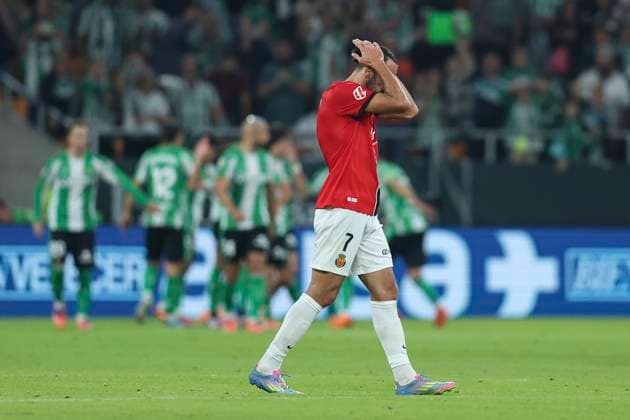 ESP: Real Betis - RCD Mallorca. La Liga EA Sports. Date 11 Vedat Muriqi of RCD Mallorca during the La Liga EA Sports match between Real Betis and RCD Mallorca played at La Cartuja Stadium on November 02, 2025 in Sevilla, Spain. kpng Copyright: xAntonioxPozox xPRESSINx AP_251102_BET_MAL_027