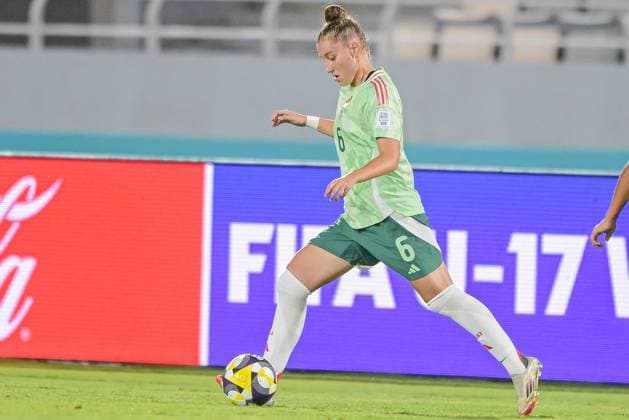 6 Robino (Midfielder) of Italy U-17 is in action during the FIFA U-17 Women s World Cup Morocco 2025 quarter-final match between Mexico and Italy in Rabat, Morocco, on November 2, 2025, at the Olympic Stadium  Copyright: xAndreaxAmato IPAxSportx xipa-agency.netx xx IPA_67418420 IPA_Agency_IPA67418420