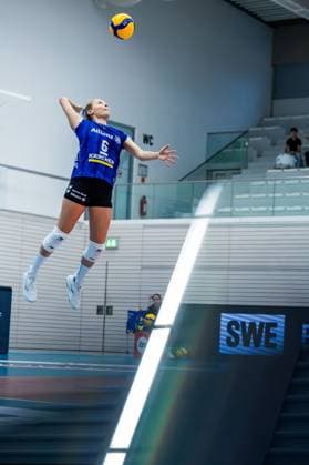 02.11.2025, GER, Volleyball, Frauen, 1.BL, Hauptrunde, Saison 25 26, Schwarz-Weiss Erfurt - Allianz MTV Stuttgart Antonia Stautz (Allianz MTV Stuttgart) 99089 Erfurt Sporthalle Sportanlage Rieths Thüringen Deutschland