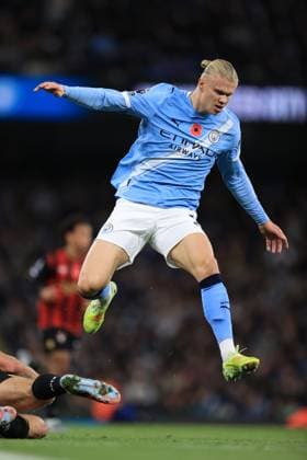 Football - Premier League - Manchester City v Bournemouth 2nd November 2025 - Premier League - Manchester City v Bournemouth - Erling Haaland of Manchester City - Photo: Simon Stacpoole Offside. Manchester UK Copyright: xSimonxStacpoolexOffside