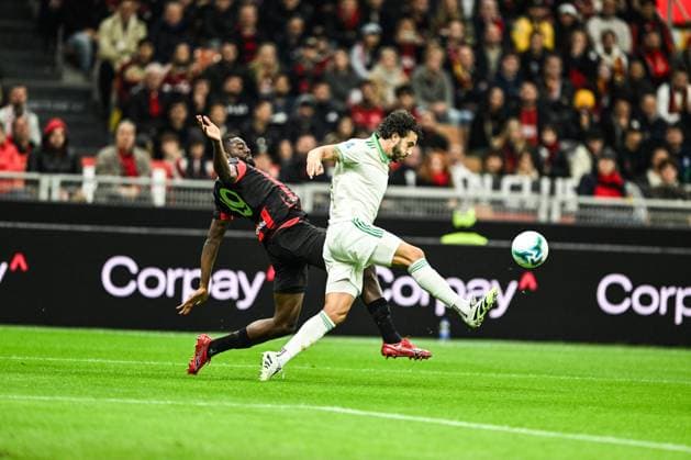 CALCIO - Serie A - AC Milan vs AS Roma Mario Hermoso of AS Roma and Youssouf Fofana of AC Milan in action during the Italian Serie A football match between AC Milan and AS Roma on 2 of November 2025 at Giuseppe Meazza San Siro Siro stadium in Milan, Italy Milan Italy  Copyright: xIPAxSport ABACAx