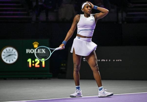 WTA, Tennis Damen Finals 2025 - Day Two RIYADH, SAUDI ARABIA NOVEMBER 2, 2025: Coco Gauff of the United States plays against compatriot Jessica Pegula during their group-stage match on Day 2 of the 2025 WTA Finals at King Saud University Indoor Arena in Riyadh, Saudi Arabia, on November 2, 2025. Riyadh Saudi Arabia  Copyright: xSTRx originalFilename:str-wtafinal251102_npcLT.jpg