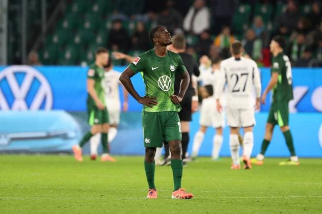 VfL vs. Hoffebheim, 1. BL Wolfsburg, 02.11.2025, FUßBALL - VfL Wolfsburg vs. TSG 1899 Hoffenheim, 1. BL, Saison 2025 26. Spielende, SaÃ«l Kumbedi (VfL Wolfsburg) Wolfsburg