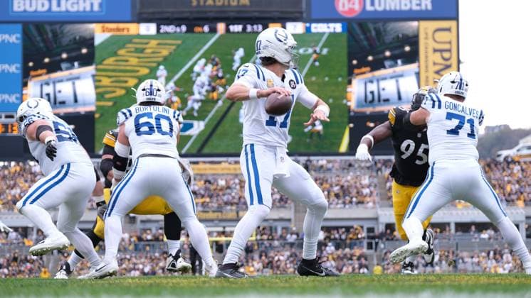 Nov 2, 2025: Daniel Jones 17 during the 2025 Steelers vs Colts game in Pittsburgh, PA. CSM Pittsburgh USA - ZUMAcp5_ 20251102_faf_cp5_278 Copyright: xJasonxPohuskix