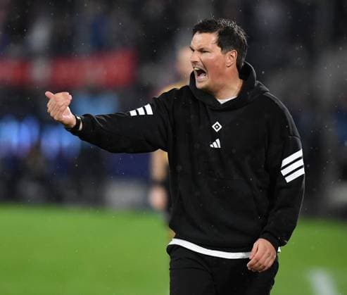 02.11.2025, xophax, Fussball 1.Bundesliga, 1.FC Koeln - Hamburger SV Trainer Merlin Polzin ( Hamburger SV ) (DFL DFB REGULATIONS PROHIBIT ANY USE OF PHOTOGRAPHS as IMAGE SEQUENCES and or QUASI-VIDEO) Koeln
