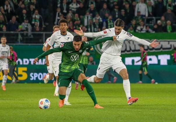 Deutschland: Bundesliga 2025 26, 9. Spieltag - VfL Wolfsburg vs TSG Hoffenheim - Volkswagen Arena (Wolfsburg): Adam Daghim (VfL Wolfsburg, 11) Copyright: xAymanxAlahmedx