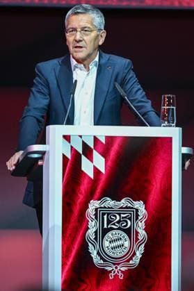 Jahreshauptversammlung des FC Bayern München - Bayer 04 Leverkusen am 02.11.2025 im BMW Park in Muenchen Herbert Hainer ( Präsident München )