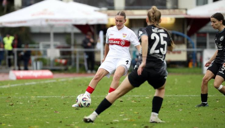 02.11.25 Frauen VfB Stuttgart - VfR SW Warbeyen 1945 Deutschland, Stuttgart, 02.11.2025, Fussball, Frauen, 2. Bundesliga, Saison 2025 2026, VfB Stuttgart - VfR SW Warbeyen 1945 (7:2): Katharina Schäfer (VfB Stuttgart).