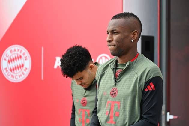 v.re.Nicolas JACKSON (Bayern Muenchen), Luis DIAZ (Bayern Muenchen). Abschlusstraining am 03.11.2025 Fussball Champions League,Saison 2025 26 Paris Saint Germain- FC Bayern Muenchen