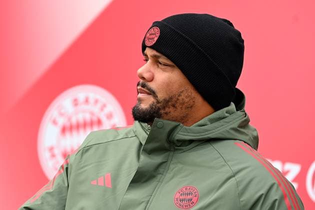 Trainer Vincent KOMPANY (Bayern Muenchen),Einzelbild,angeschnittenes Einzelmotiv,Portraet,Portrait,Porträt. Abschlusstraining am 03.11.2025 Fussball Champions League,Saison 2025 26 Paris Saint Germain- FC Bayern Muenchen