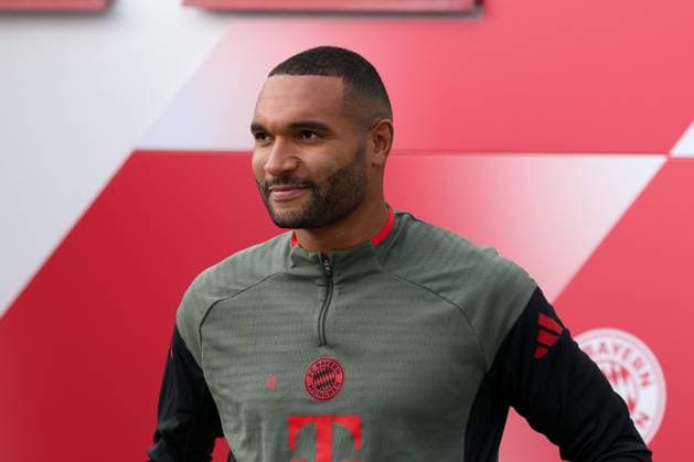 Jonathan Tah (FC Bayern Muenchen, 04), GER, Abschlusstraining, FC Bayern Muenchen, Fussball, UEFA Champions League, Liga-Phase, 4. Spieltag, Saison 2025 2026, 03.11.2025, GER, Abschlusstraining, FC Bayern Muenchen, Fussball, UEFA Champions League, Liga-Phase, 4. Spieltag, Saison 2025 2026, 03.11.2025 Muenchen Copyright: xEibner-Pressefoto JennixMaulx EP_JML