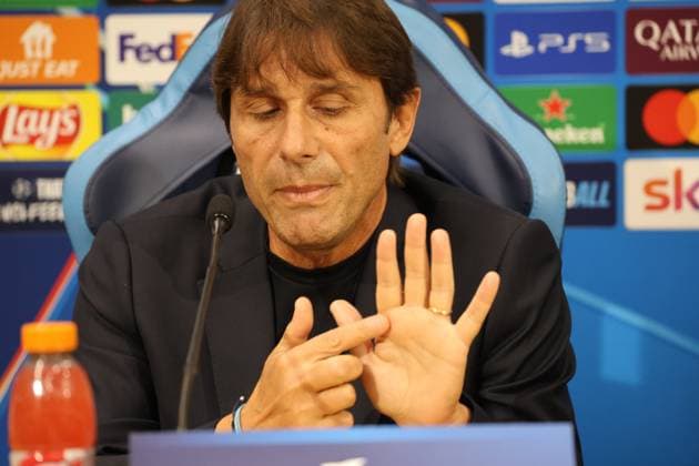 Antonio Conte s press conference, PK, Pressekonferenz Antonio Conte Head Coach of SSC Napoli During the press conference held by Antonio Conte and Matteo Politano on November 3, 2025, for the 2025 26 Champions League in Naples at the Stadio Maradona. Napoli Stadio Maradona Campania ITALIA Copyright: xFABIOxSASSOxFabioxSassox 2L8A3752