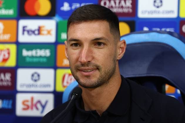 November 3, 2025, Naples, Naples, ITALY: Matteo Politano of Napoli during a press conference, PK, Pressekonferenz ahead of the UEFA Champions League 2025 26 League Phase MD4 against Eintracht Frankfurt at Stadio Maradona on November 3, 2025 in Naples, Itali Naples ITALY - ZUMAl131 20251103_zsp_l131_007 Copyright: xCiroxDexLucax