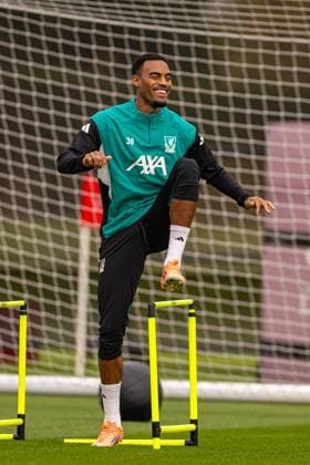 Football - UEFA Champions League - Liverpool FC v Real Madrid CF - MD-1 LIVERPOOL, ENGLAND - Monday, November 3, 2025: Liverpool s Ryan Gravenberch during a training session at the AXA Training Centre ahead of the UEFA Champions League match between Liverpool FC and Real Madrid CF. (Photo by David Rawcliffe Propaganda) LIVERPOOL AXA Training Centre MERSEYSIDE ENGLAND  Copyright: xDavidxRawcliffex P2025-11-03-Liverpool_Real_Madrid_MD-1-14