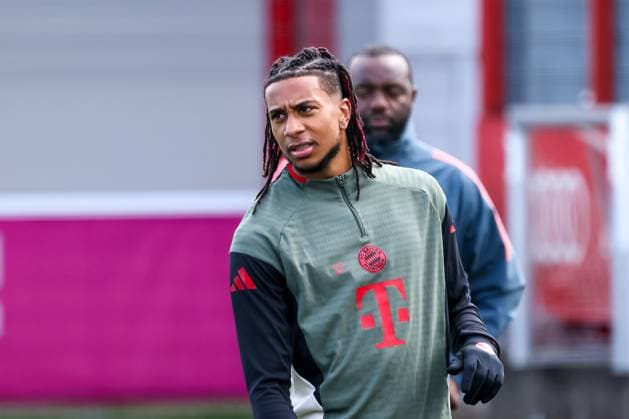 Michael Olise (FC Bayern Muenchen, 17), GER, Abschlusstraining, FC Bayern Muenchen, Fussball, UEFA Champions League, Liga-Phase, 4. Spieltag, Saison 2025 2026, 03.11.2025, GER, Abschlusstraining, FC Bayern Muenchen, Fussball, UEFA Champions League, Liga-Phase, 4. Spieltag, Saison 2025 2026, 03.11.2025 Muenchen Copyright: xEibner-Pressefoto JennixMaulx EP_JML
