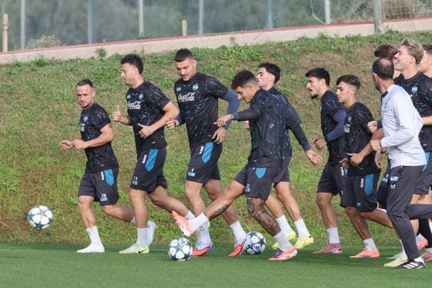SSC Napoli Training Session And press conference, PK, Pressekonferenz - UEFA Champions League 2025 26 League Phase MD2 Stanislav Lobotka, Amir Rrahmani, Alessandro Buongiorno, Giovanni Di Lorenzo, and Miguel Guitierrez of Napoli participate in a training session ahead of the UEFA Champions League 2025 26 at Napoli training center in Castel Volturno, Italy, on November 3, 2025. Castel Volturno Italy  Copyright: xCiroxDexLucax originalFilename:deluca-sscnapol251103_npQwK.jpg