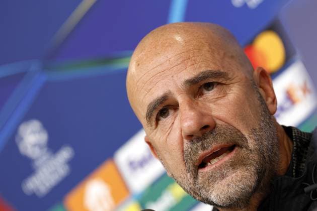 PIRAEUS - PSV Eindhoven coach Peter Bosz during the MD-1 press conference, PK, Pressekonferenz prior to the UEFA Champions League match against Olympiacos FC at the Georgios Karaiskakis Stadium on November 3, 2025, in Piraeus, Greece. ANP MAURICE VAN STEEN UEFA Champions League 2025-2026 xVIxANPxSportx xxANPxIVx 541133906 originalFilename: 541133906.jpg
