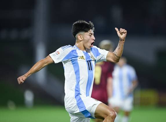 Fussball, Junioren U 17 WM 2025 Vorrunde 03.11.2025 Gruppe D Argentinien - Belgien JUBEL Argentinien; Torschuetze zum 1-0 Ramiro Tulian