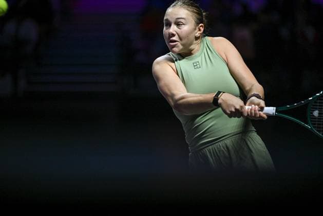 WTA, Tennis Damen Finals 2025 in Riyadh - Day Three RIYADH, SAUDI ARABIA - NOVEMBER 3: Amanda Anisimova of the United States plays against compatriot Madison Keys during their second group-stage match on Day 3 of the 2025 WTA Finals, part of the Hologic WTA Tour, at King Saud University Indoor Arena in Riyadh, Saudi Arabia, on November 3, 2025. Artur Widak Anadolu Riyadh Saudi Arabia. Editorial use only. Please get in touch for any other usage.  Copyright: x2025xAnadoluxArturxWidakx