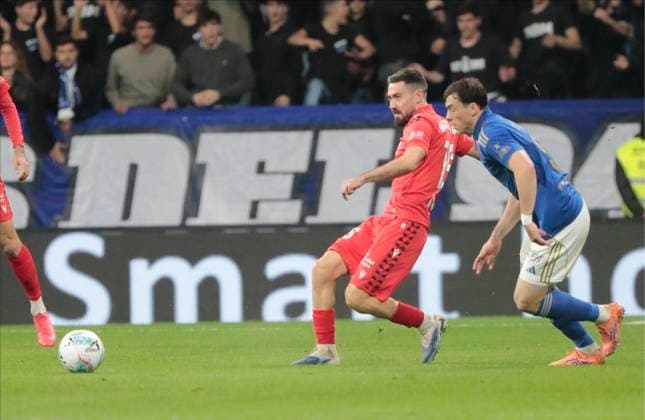 Spanish La Liga EA Sports soccer match Real Oviedo vs Osasuna at Carlos Tartiere Stadium in Oviedo, Asturias, Spain. 03 November 2025 900 Cordon Press  900 CordonxPress LOF - Real Oviedo vs Osasuna