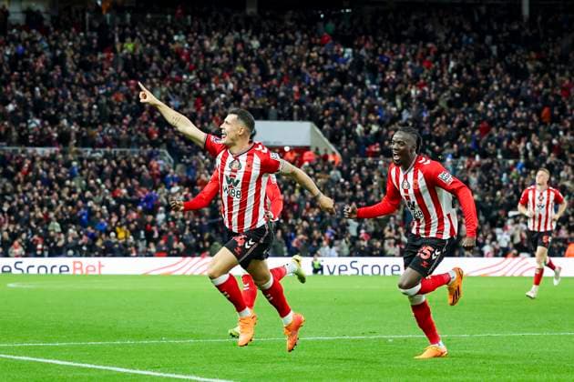 Sunderland v Everton, Premier League Sunderland midfielder Granit Xhaka (34) scores a GOAL 1-1 and celebrates during the Sunderland v Everton English Premier League match at the Stadium of Light, Sunderland, England on 3 November 2025 Credit: Phil Duncan Every Second Media Editorial use only. All images are copyright Every Second Media Limited. No images may be reproduced without prior permission. All rights reserved. Premier League and Football League images are subject to licensing agreements with Football DataCo Limited. see https: www.football-dataco.com Copyright: xIMAGO EveryxSecondxMediax ESM-1653-0039 PhilxDuncanx xEveryxSecondxMediax