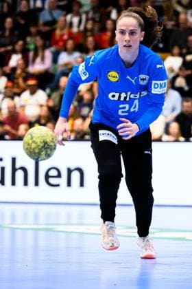 Gummersbach: Handball Frauen EM-Qualifikation, Deutschland - Nordmazedonien Torhueterin Sarah Wachter (Deutschland) Gummersbach Schwalbe Arena Deutschland