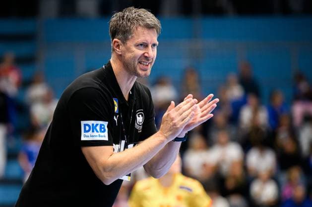 Gummersbach: Handball Frauen EM-Qualifikation, Deutschland - Nordmazedonien Trainer Markus Gaugisch (Deutschland) Gummersbach Schwalbe Arena Deutschland