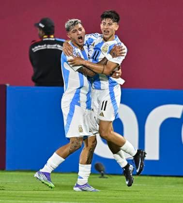 ArgentinaÊv Belgium:Ê: Group D - FIFA U-17 World Cup Qatar 2025 TULIAN Ramiro (R) of Argentina celebrates after scoring a goal during the FIFA U-17 World cup Qatar 2025 group D match between ArgentinaÊv Belgium: in Doha, Qatar, on November 3, 2025 DOHA Qatar Copyright: xNOUSHADx