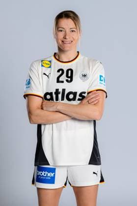 Gummersbach: Handball Frauen Deutschland - Fotoshooting Antje Döll Doell (Deutschland) Gummersbach Schwalbe Arena Deutschland
